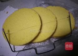 抹茶榴莲慕斯蛋糕的做法图解3