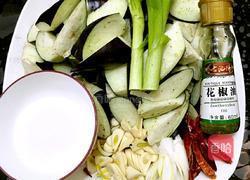 鲁菜大师蒋家常菜风味茄子的做法图解2
