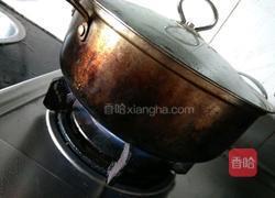 萝卜干鲶鱼汤的做法图解8