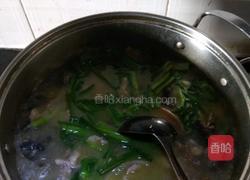 萝卜干鲶鱼汤的做法图解10