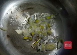 粉丝丸子汤的做法图解3