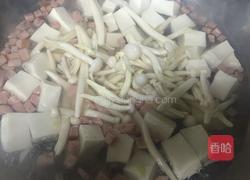 双菇豆腐火腿汤的做法图解7