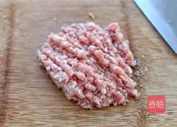 香菇糯米珍珠丸子的做法图解3