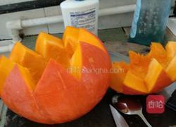 香菇鸡翅南瓜盅的做法图解2