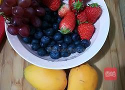 水果拼盘的做法图解1