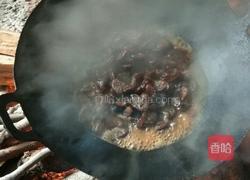 农家柴火清炒腊肠的做法图解6