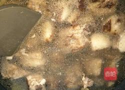 玉米胡萝卜排骨炖土豆的做法图解5