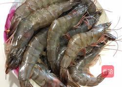 黄金蝴蝶虾的做法图解1