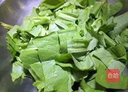 Illustration of how to make minced pork and lettuce 9