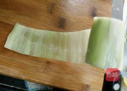 黄瓜山楂卷的做法图解2