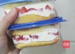 草莓盒子蛋糕的做法图解12
