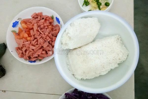 甘蓝火腿蛋炒米