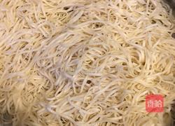 电饭煲排骨焖卤面的做法图解7