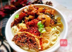 酸菜红烧肉干拌面的做法图解15