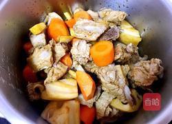 高压锅版～莲藕胡萝卜炖排骨的做法图解11