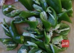 尖椒肉片的做法图解2