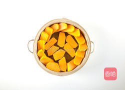 荷葉南瓜蒸排骨的做法圖解1