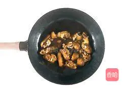 Illustration of braised money grabbing hands 8