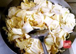 冻豆腐炖白菜的做法图解7