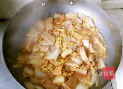 冻豆腐炖白菜的做法图解12