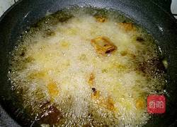 椒盐排骨的做法图解7