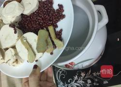 粉葛赤小豆鲮鱼汤的做法图解7