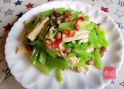 芹菜花生拌腐竹的做法图解9