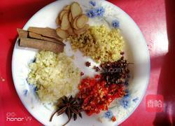 蒜香卤鸡翅尖的做法图解2