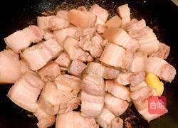 低脂解馋红烧肉的做法图解1