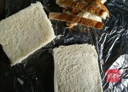 鱼肉夹心鸡蛋吐司卷的做法图解1