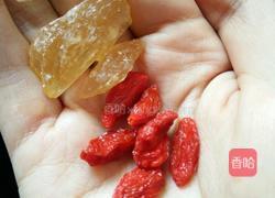 银耳莲子枸杞羹的做法图解5