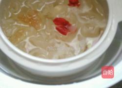 银耳莲子枸杞羹的做法图解6