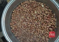 蒜香花生米(炒制)的做法图解2