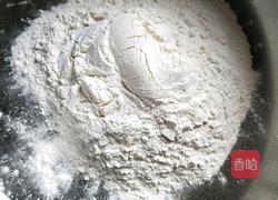 菠菜汁红糖黑芝麻馅馒头的做法图解3