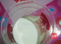 自制果粒奶茶的做法图解4