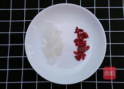 茉莉银耳甜汤的做法图解4