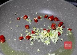韭菜花炒鸭血的做法图解3