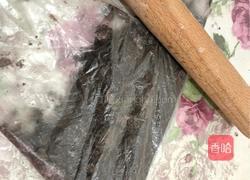 草莓酸奶慕斯蛋糕的做法圖解2