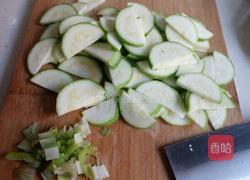 角瓜番茄炒蛋的做法图解1