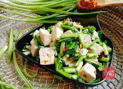 香辣青蒜苗炒豆腐的做法图解9