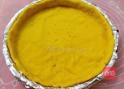 南瓜虾仁培根披萨的做法图解7