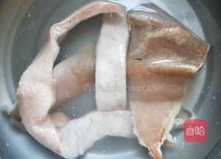 肉皮冻子的做法图解1