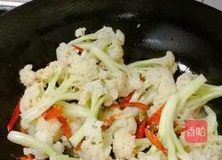 腊肉炒花菜的做法图解6