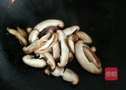 香菇炒油菜的做法图解4