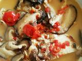 小番茄蘑菇花鲢鱼头汤的做法[图]