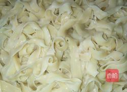 炒刀削面的做法图解5