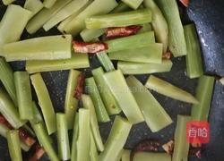蒜香莴笋的做法图解5