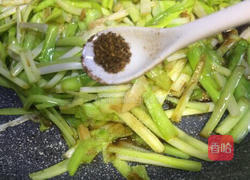 补肾健胃~红油烧烤味孜然韭黄的做法图解7