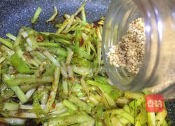 补肾健胃~红油烧烤味孜然韭黄的做法图解10