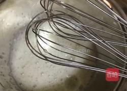 戚风蛋糕的做法图解4